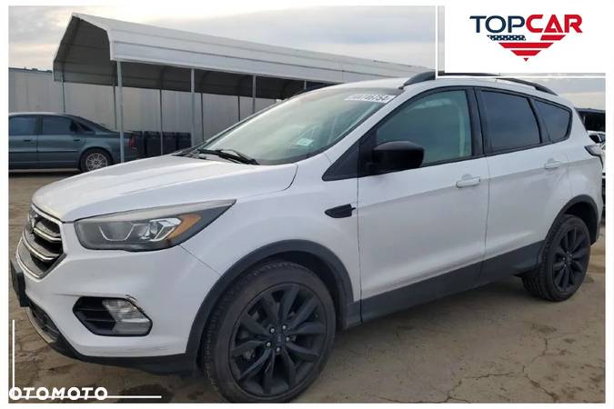 Ford Kuga - 1