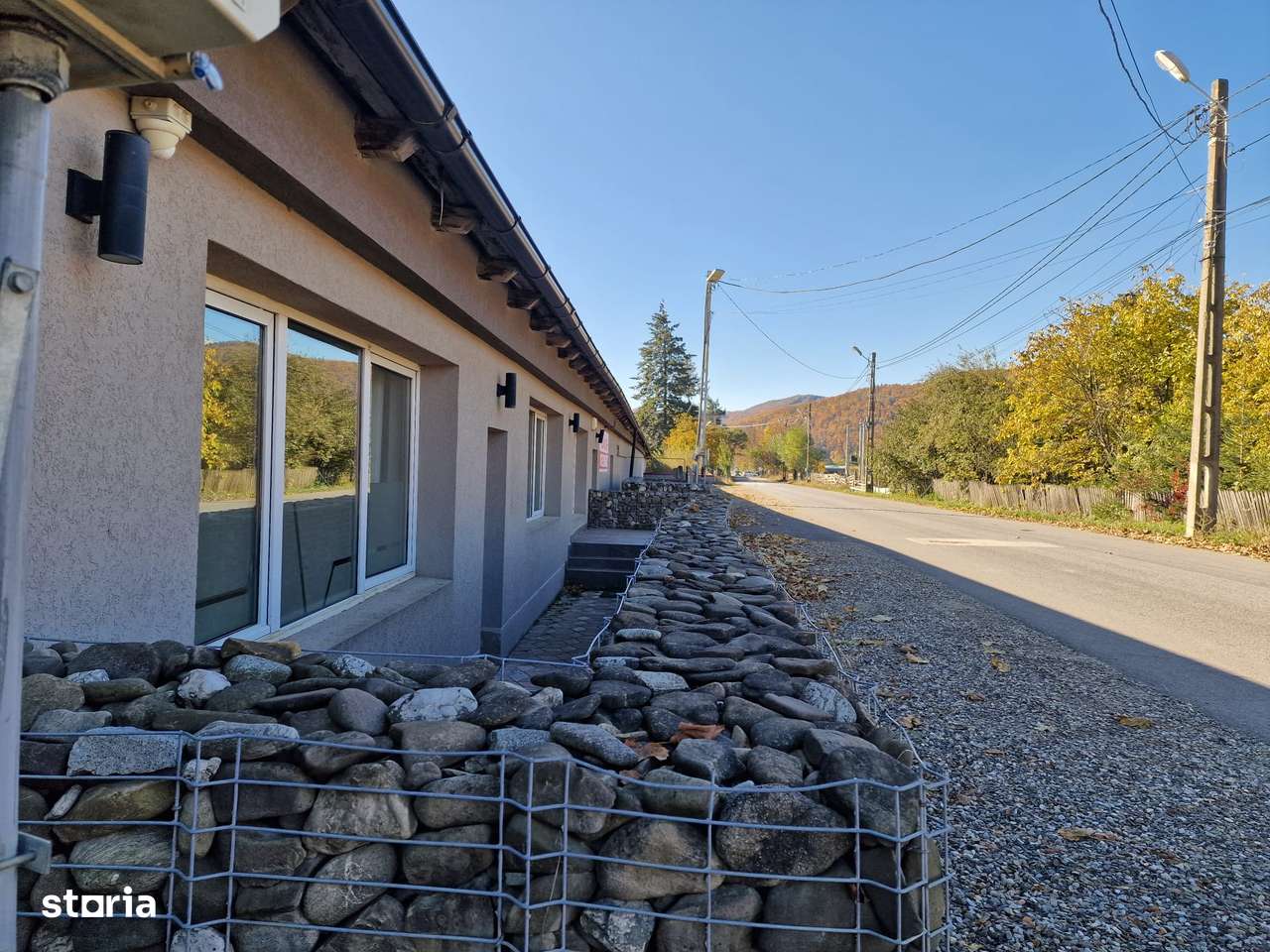 De vânzare hală si spatii birouri ,suprafețe depozitare Gura Humorului-18