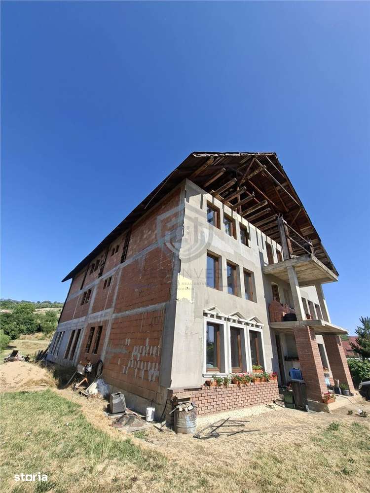 Pensiune de vanzare in Oradea, zona Podgoria - Imagine principală: 2/8