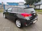 Toyota Auris 2.0 D-4D Premium - 5