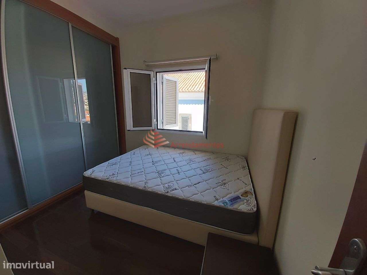 Moradia T3 em Funchal - Grande imagem: 2/27