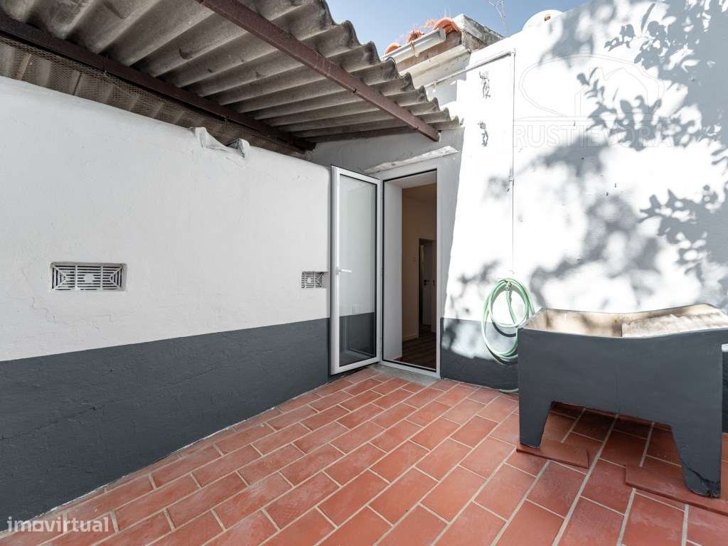 Apartamento de 1º andar com 3 assoalhadas e terraço - Grande imagem: 3/14
