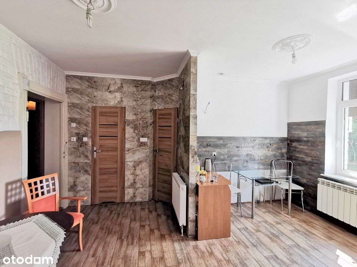 Klimatyczny dom z potencjałem i dużą działką-6