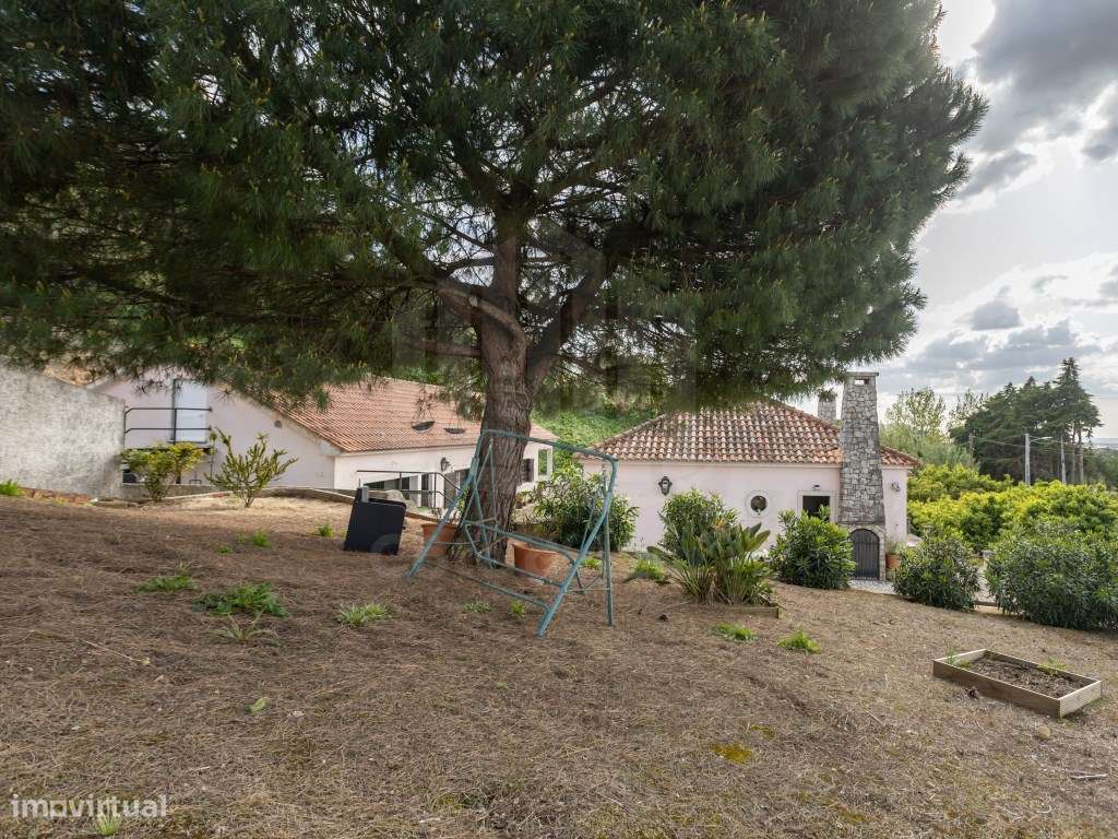 Moradia com vista panorâmica sobre Lisboa-42