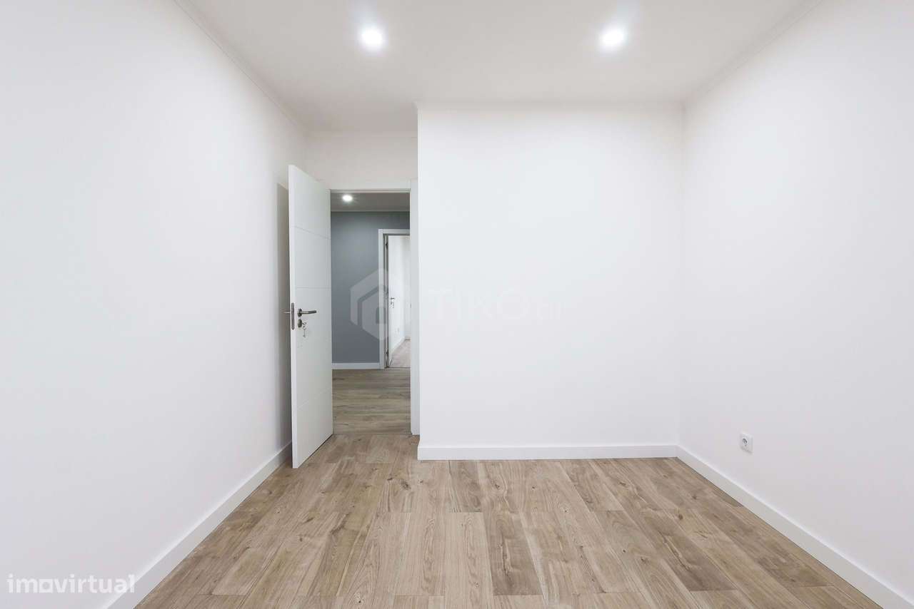 T4 TOTALMENTE REMODELADO NA DAMAIA – PRONTO A HABITAR | LOCALIZAÇÃO E-26