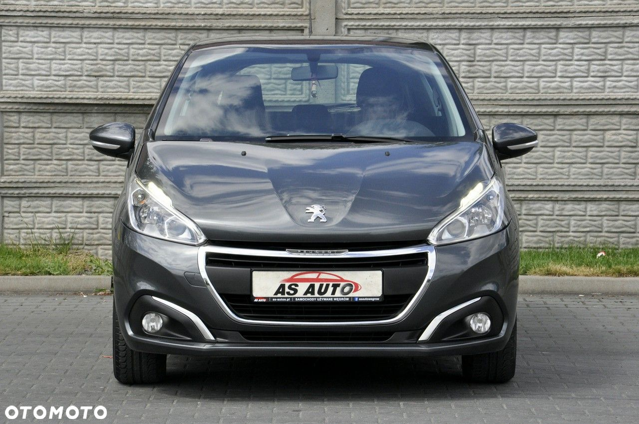 Peugeot 208 - 25