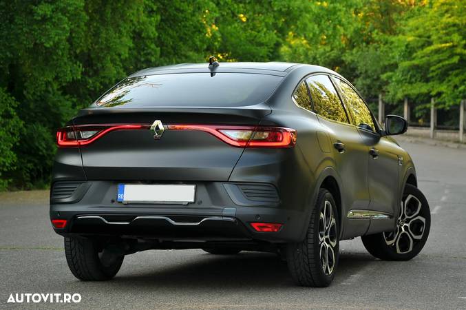 Renault Arkana E-Tech Hybrid RS Line - 12