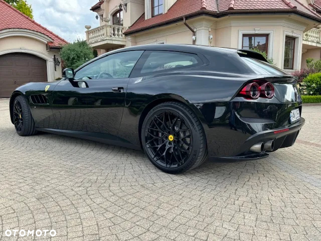 Ferrari GTC4Lusso - 3