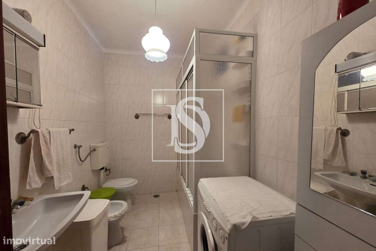 Moradia T6 no centro de Tondela-21
