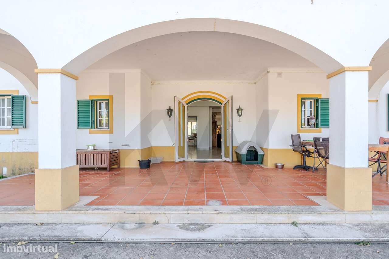 Autêntico Refúgio de Campo em Benavente: Espaço, Natureza e Potencial - Grande imagem: 3/44