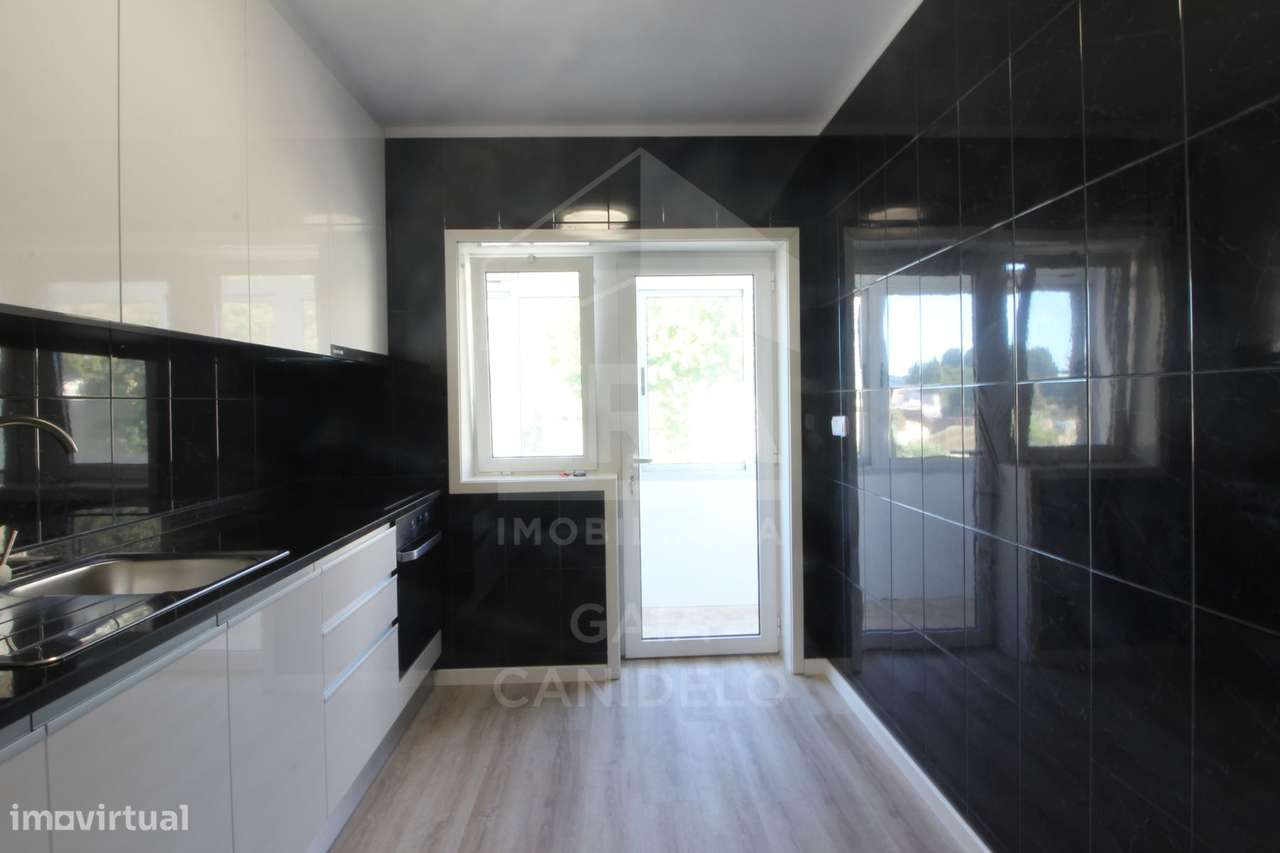 T2+1 Remodelado no Centro de Valadares - Grande imagem: 4/20