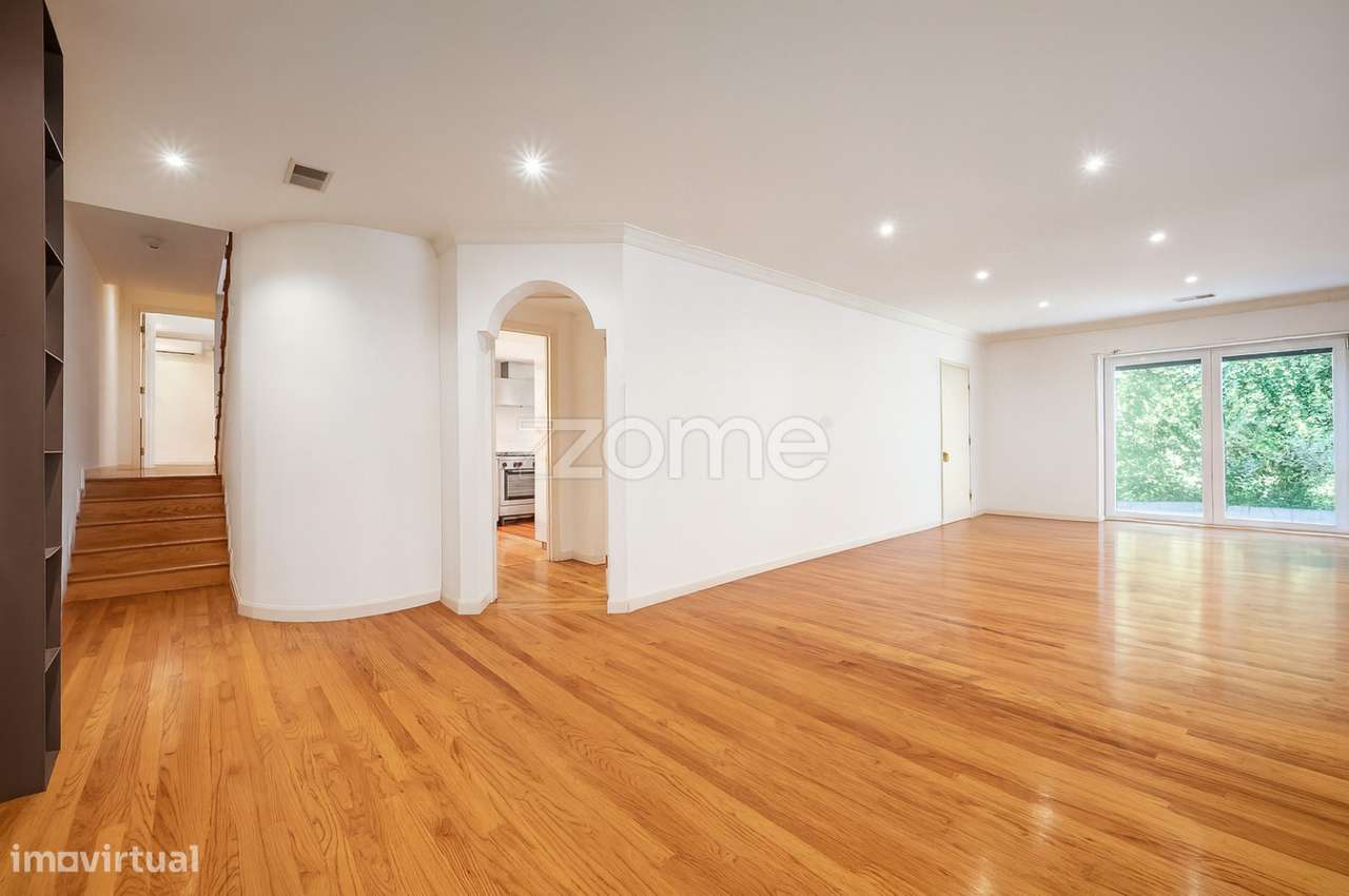 Moradia T4 Geminada na Quinta da Beloura. - Grande imagem: 5/25