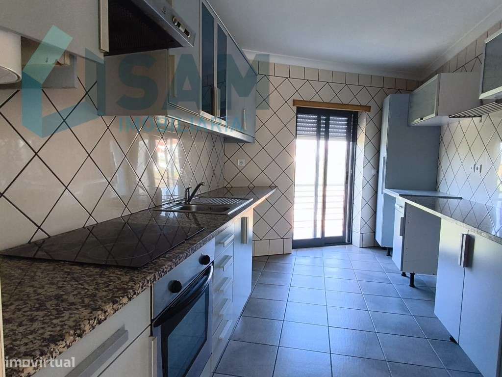 Apartamento T2 Bombarral - Centro - Grande imagem: 2/21