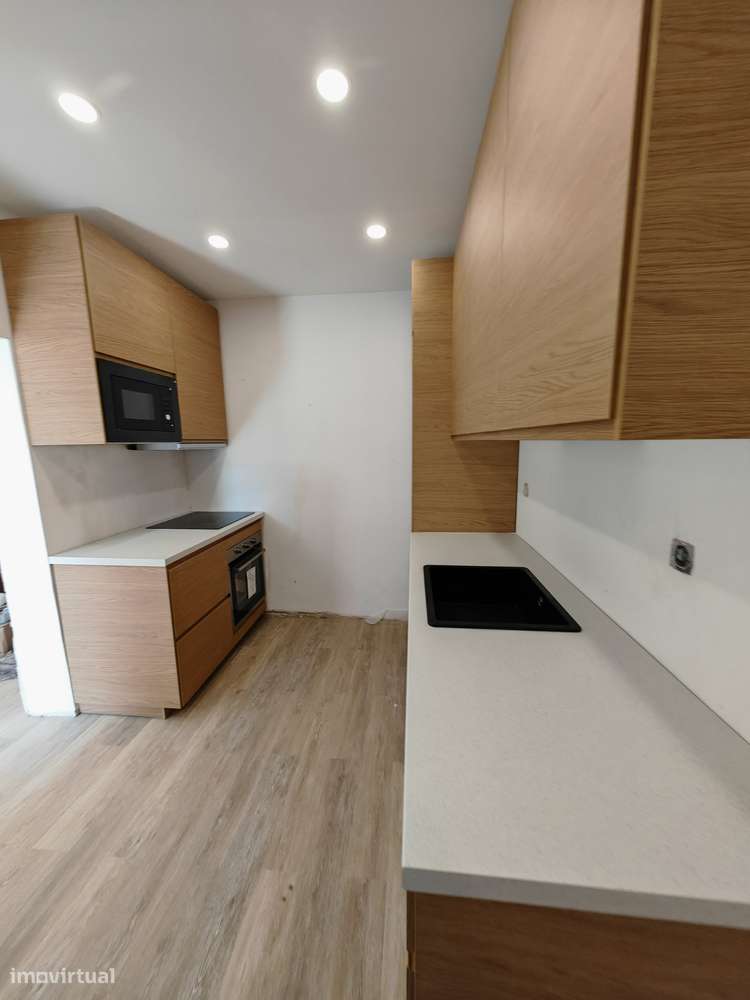 Moradia T3 com Jardim - Zona Tranquila - Grande imagem: 4/26