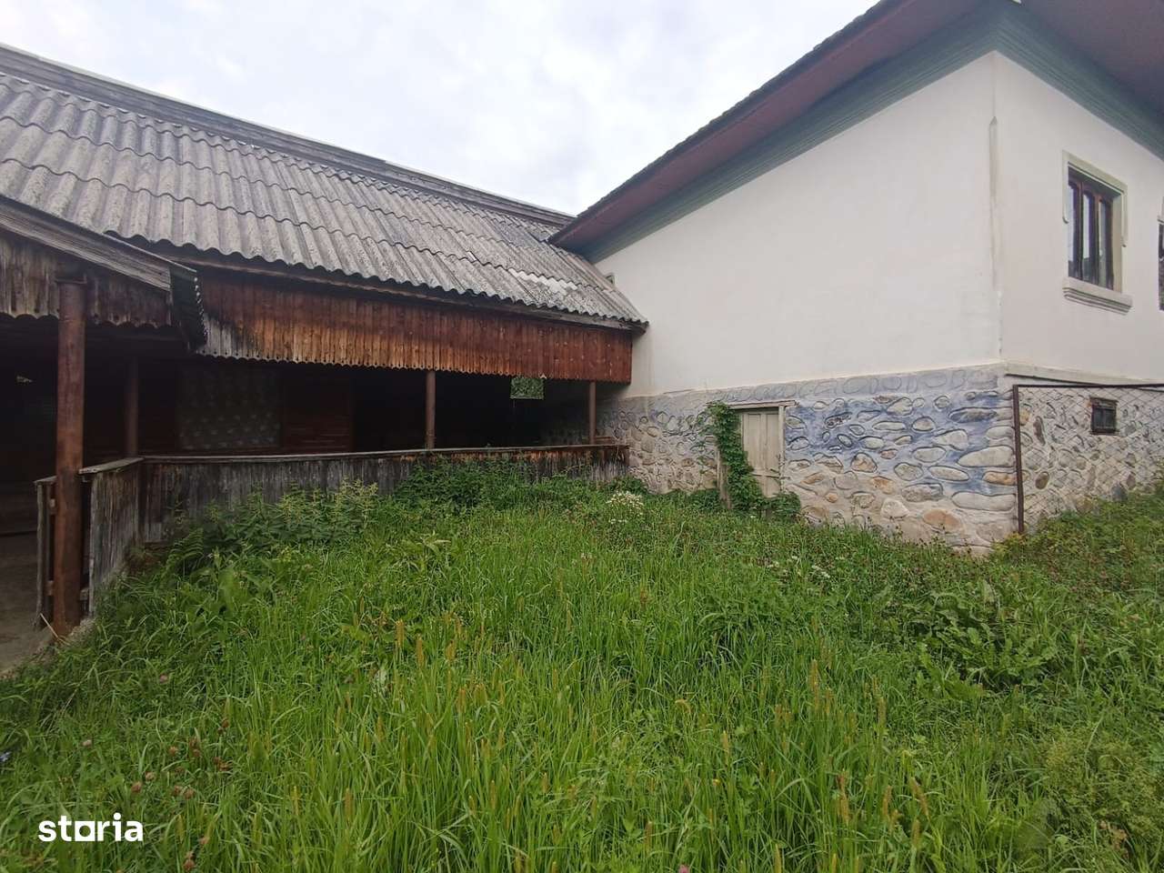 Casa cu teren Polovragi-9