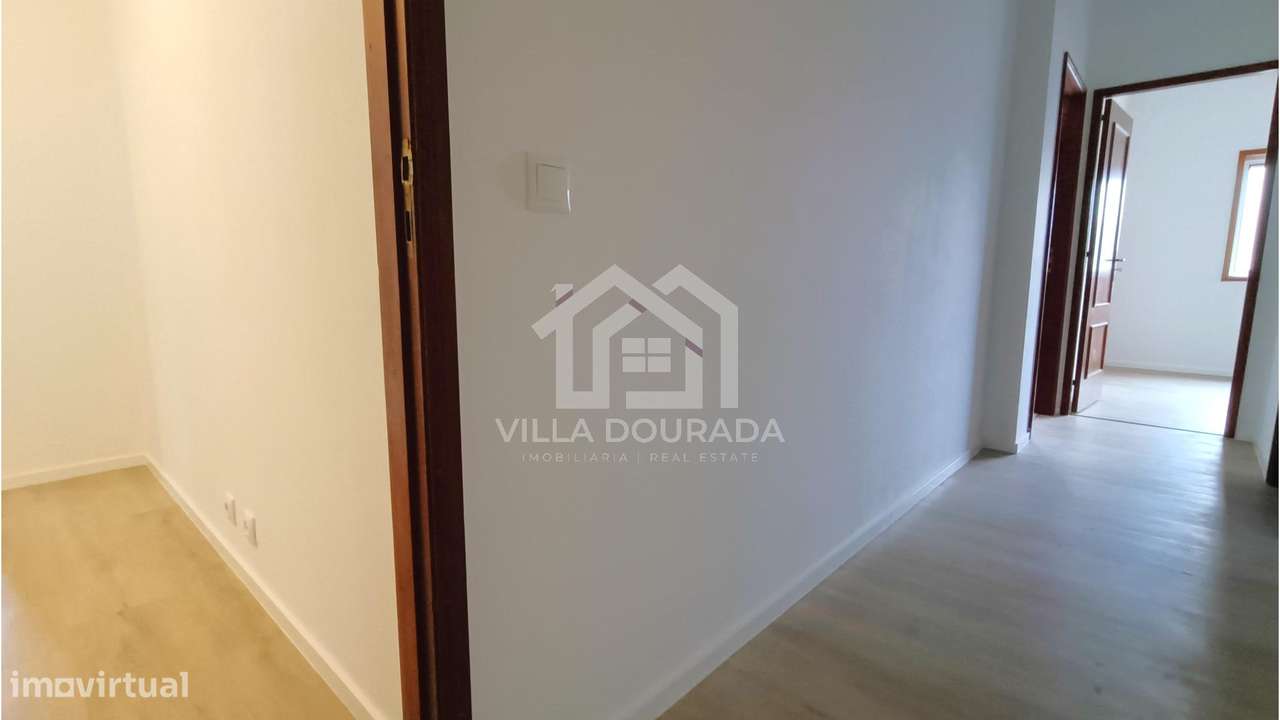 Bom apart. T2  prx estação Rio Tinto-15