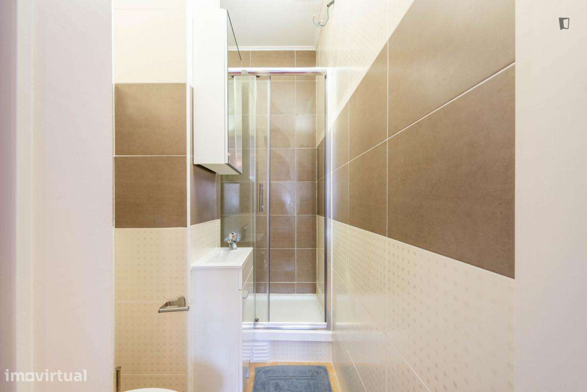 Quarto - localizado em Telheiras Lisbon - Grande imagem: 5/10