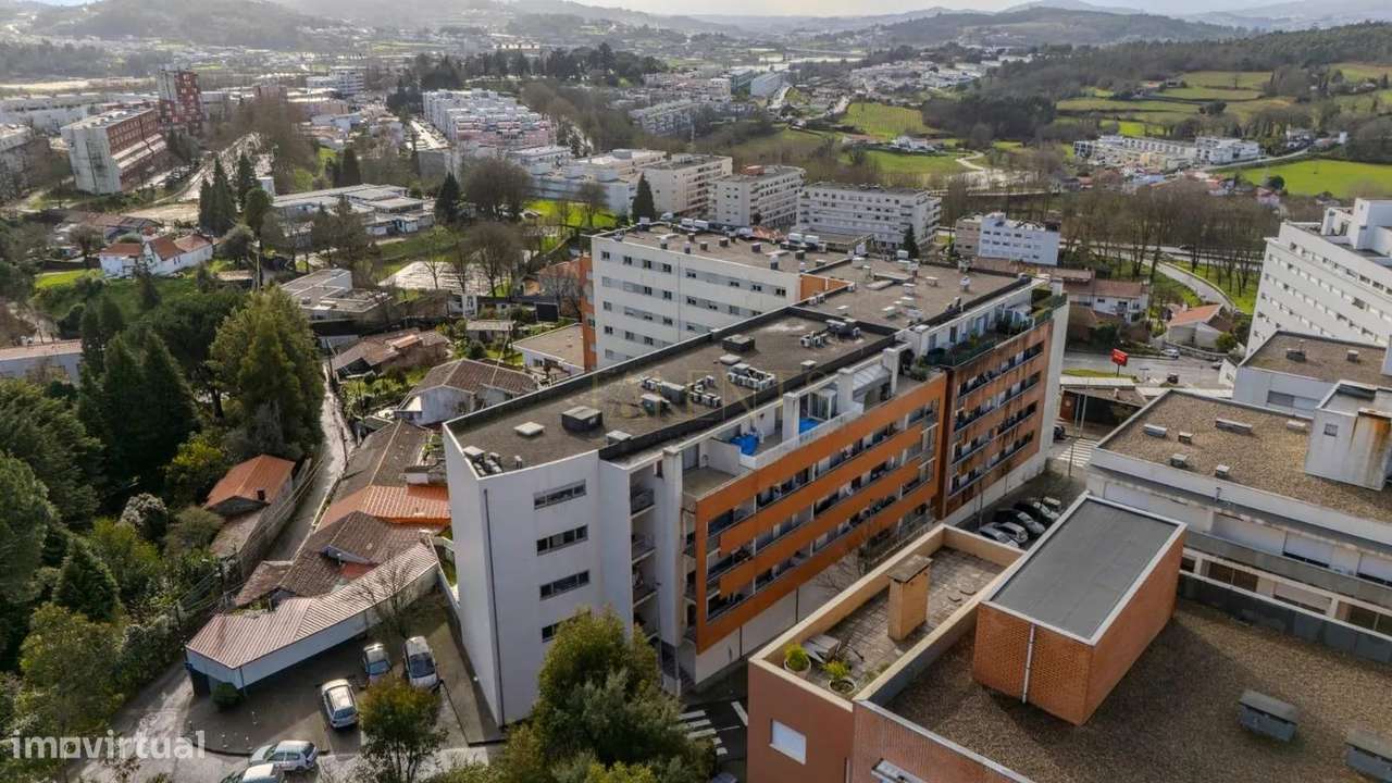 Apartamento T1 de Excelência em Guimarães – Localização Premium-16