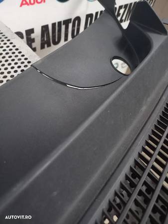 Grila Stergatoare Vw T-Roc Mic Defect Dezmembrez Vw T-Roc - Dezmembrari Arad - 6