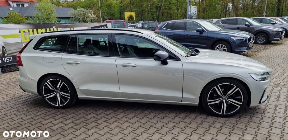 Volvo V60 D3 Geartronic R-Design - 11