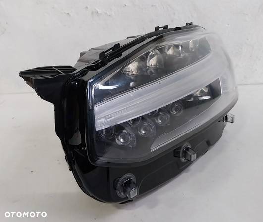 Lampa przód lewa Volvo XC90 89912603 3161 full led 32228296 - 5