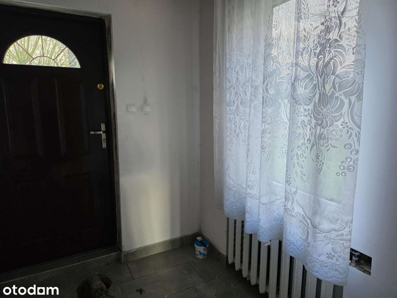 Mykanów dom do zamieszkania i na działalność-12