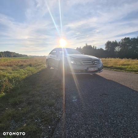 Mercedes-Benz Klasa E 250 CGI BlueEffICIENCY - 22