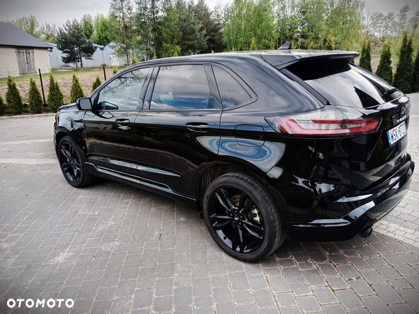 Ford EDGE - 2