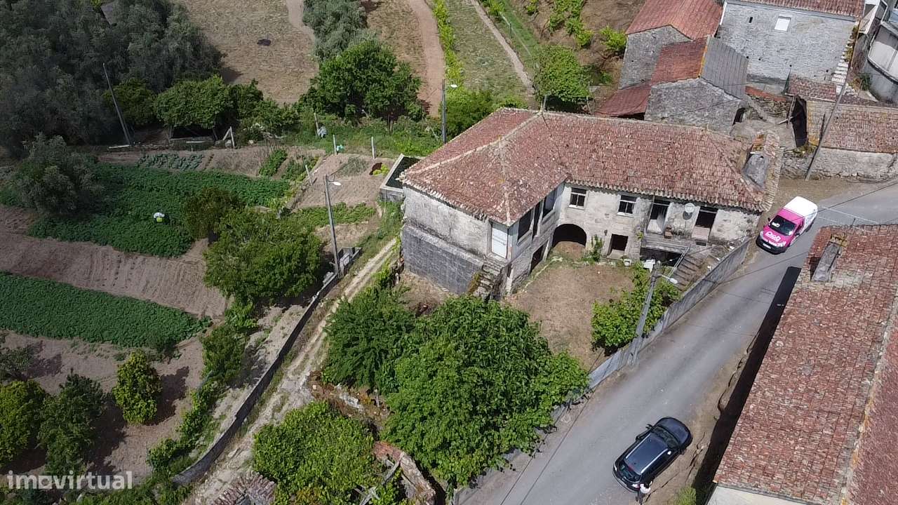 Moradia, granito p/recuperar – Oliveira de Frades-38
