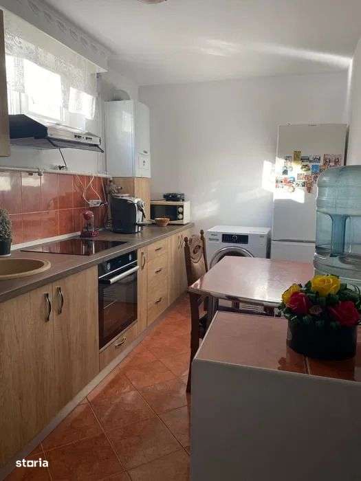 Apartament 2 camere, 48 mp - etaj 3 - zona Scala - Imagine principală: 1/7
