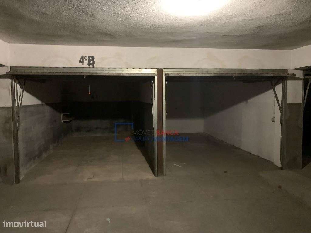 Lugar de Garagem - Grande imagem: 1/14