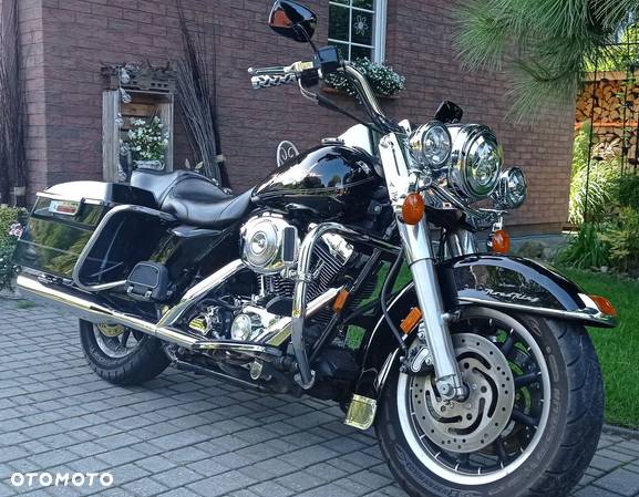 Harley-Davidson Touring Road King - 11