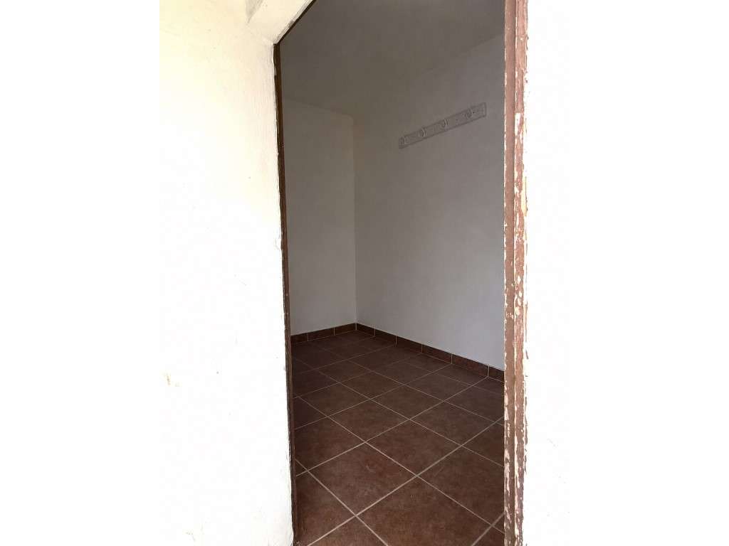Moradia T1+1 com quintal na Vila de Redondo (Évora)-19