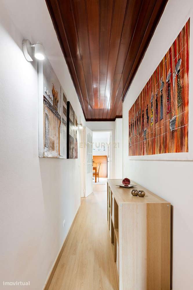 Apartamento T4 Remodelado Corroios-9