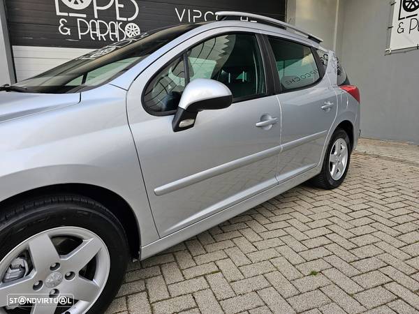 Peugeot 207 SW 1.4 Sport - 28