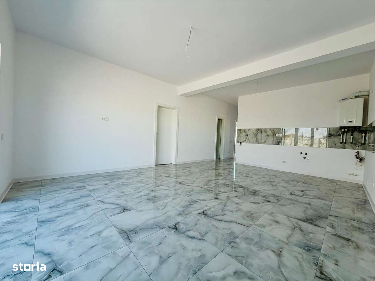 Casa pe parter - Com. Berceni - Str. Miorita - 4 camere - 2 bai - Imagine principală: 5/11