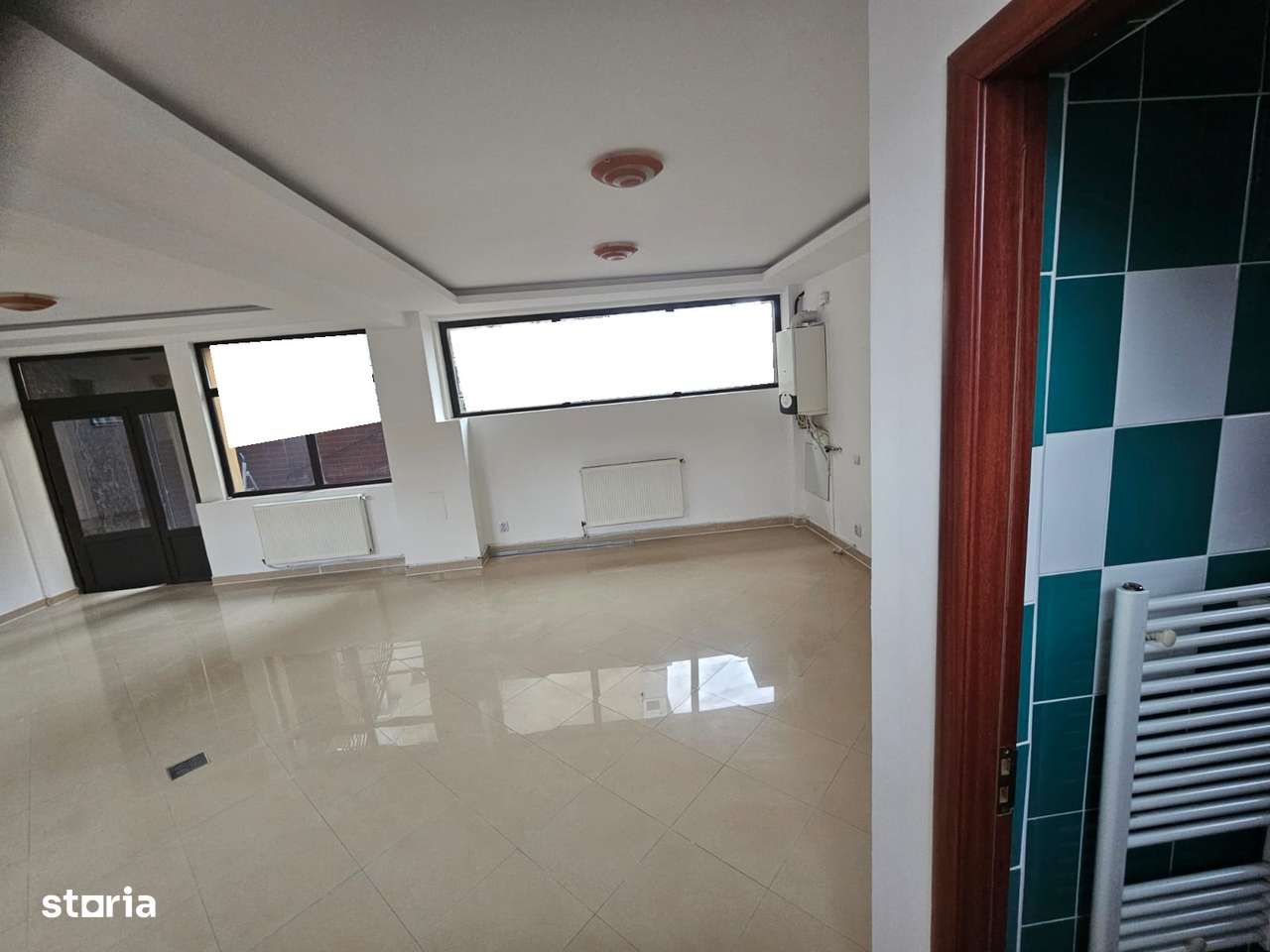 Spatiu comercial, intrare cartier Obcini - Imagine principală: 2/5