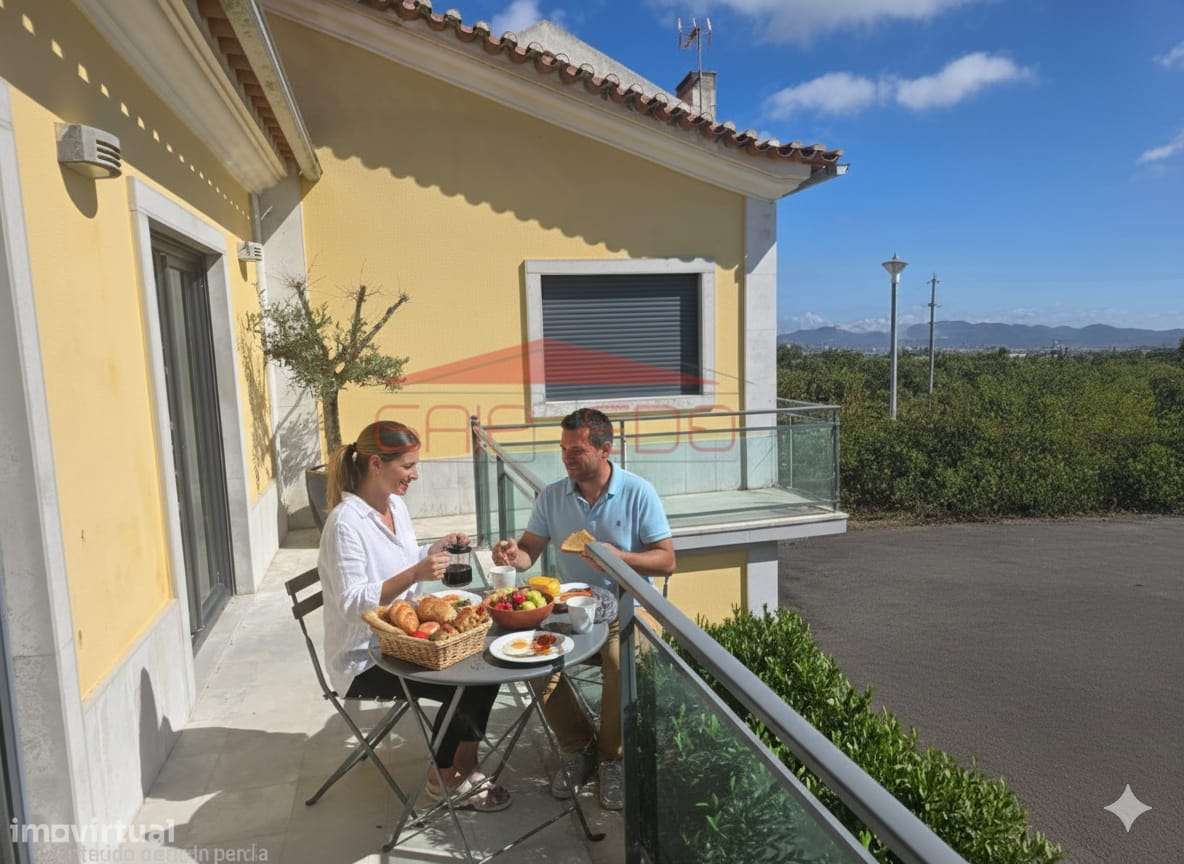 Moradia de excelentes áreas em Atouguia da Baleia Peniche-9