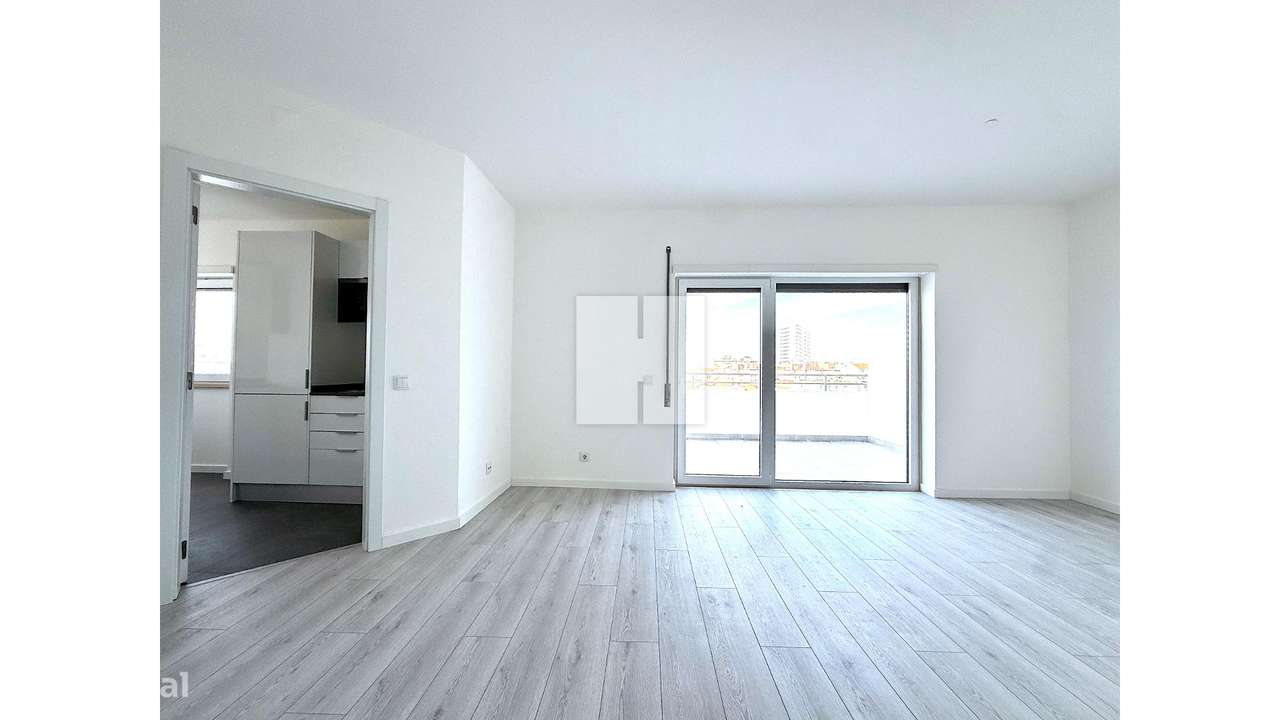 T0 NOVO c/ Terraço no Bairro Novo-10