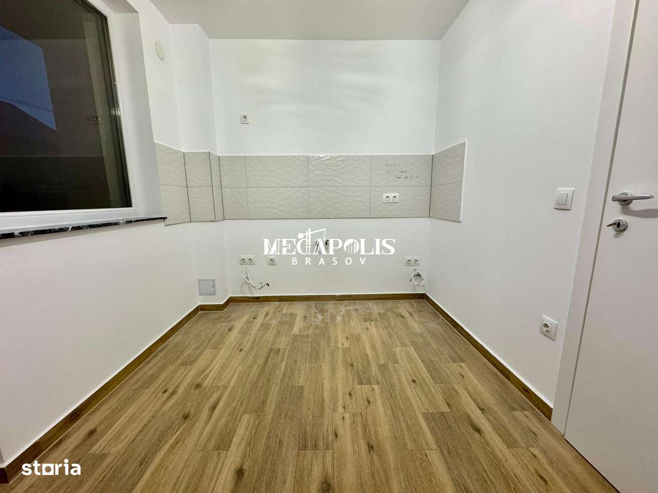 Garsonieră de Vânzare | Parcare | 42 mp | Tractorul-12