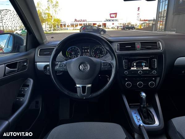 Volkswagen Jetta 1.4 Hybrid DSG Highline - 19