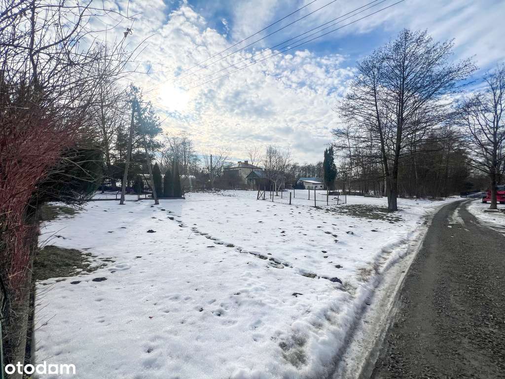 Działka 700m2 z mediami | Jasionka-0