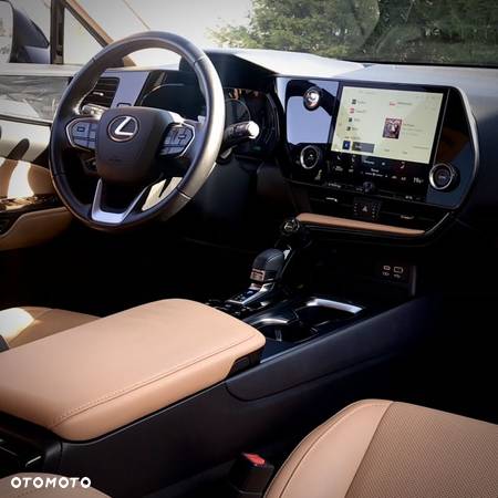 Lexus NX 350h - 37