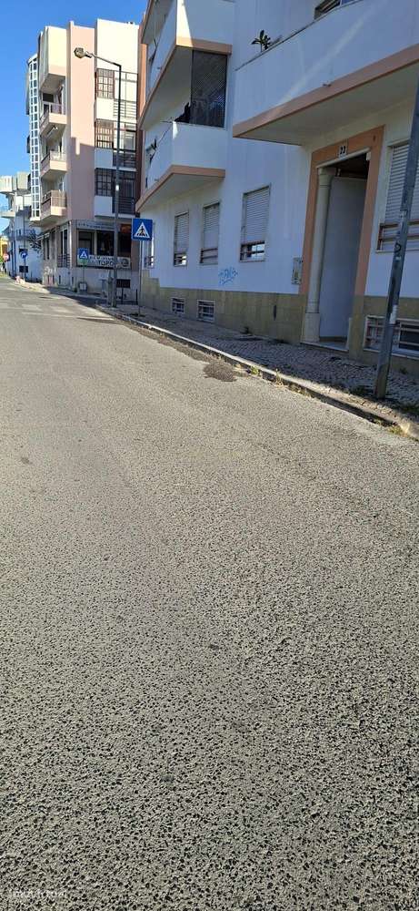 Garagem Box | Rua das Quintinhas – Charneca da Caparica-12