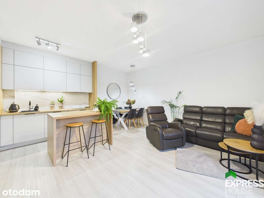 Bliźniak z garażem, 3 poziomy, bardzo zadbany-0