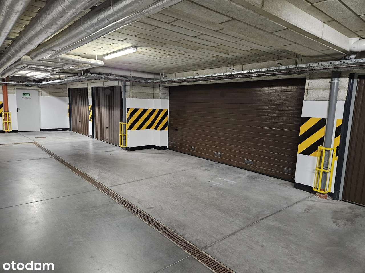 Duży garaż na 2 auta 30m2 Nowa Wygoda - 42 Pułku Piechoty - Pełny obrazek: 3/3