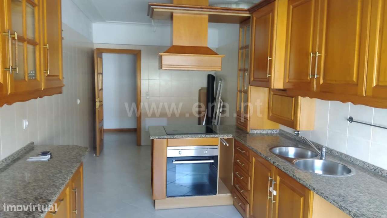 Apartamento T2 no centro de Mafra - Grande imagem: 2/19