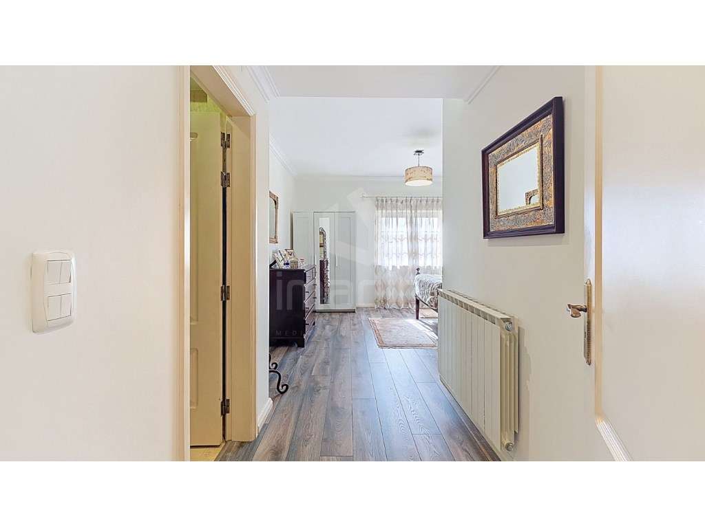 Moradia T4 isolada, usada, Encarnação - Mafra-26