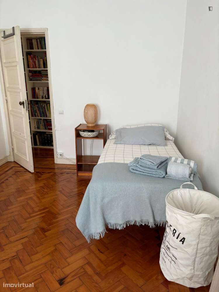 Quarto - localizado em Entrecampos Lisbon - Grande imagem: 4/10