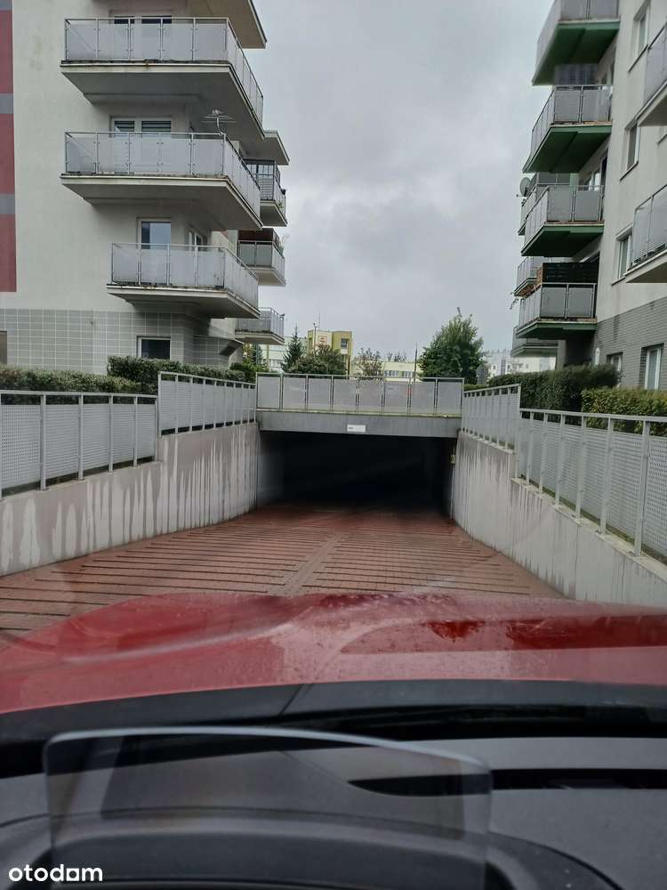 Garaż podziemny, hala garażowa, miejsce parkingowe, Glinki 101